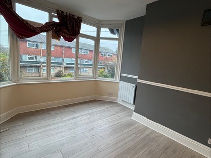 1 Bed Flat, Upton Road, SL1