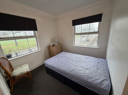 Studio Flat, The Cardinal Wolsey, KT8