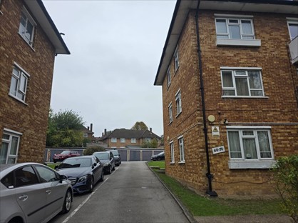 2 Bed Flat, The Paddocks, HA9