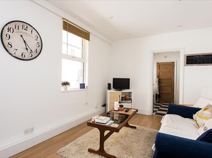 2 Bed Flat, George Lane, E18