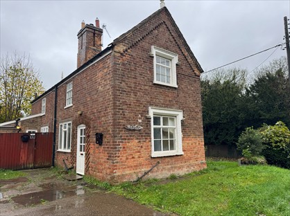 3 Bed Semi-Detached House, Lindale, DN38