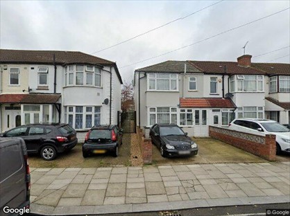 Room in a Shared House, Kendra Court, UB2
