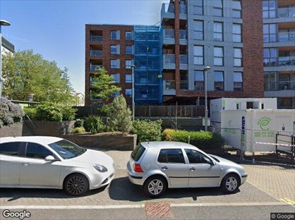 2 Bed Flat, High Street, TW8