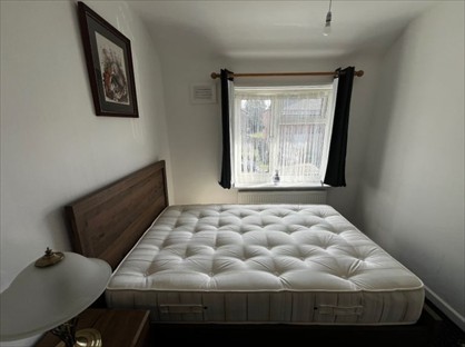 Room in a Shared House, Shaftesbury Road, SM5