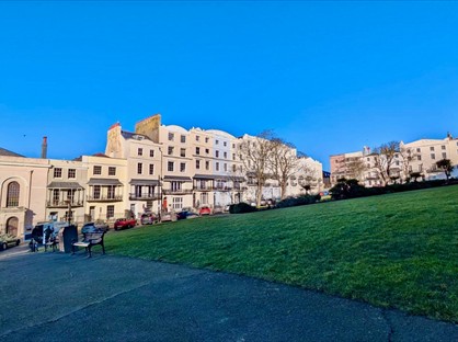 1 Bed Flat, Wellington Square, TN34