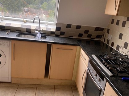 4 Bed Flat, Godstone Road, CR8