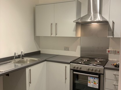 2 Bed Flat, John Street, LL18