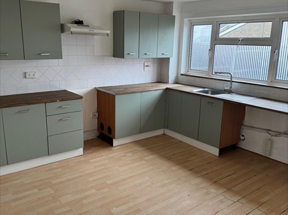 3 Bed Terraced House, Celia Phillips Close, IP24