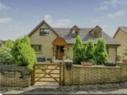 Room in a Shared House, Nant, SA6