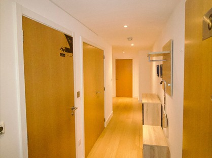 2 Bed Flat, Basin Approach, E16