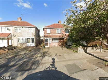 4 Bed Semi-Detached House, Balmoral Drive, UB4