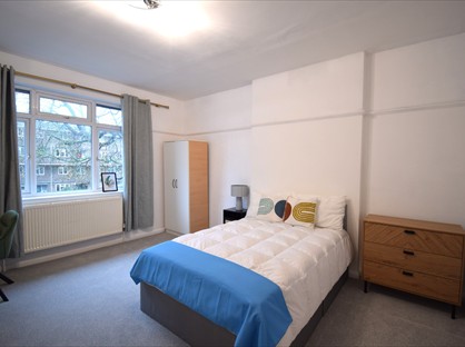 Room in a Shared Flat, Grove Park Terrace, W4