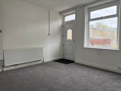 2 Bed Terraced House, Bowman Street, HX1