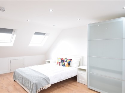 Room in a Shared House, Carlisle Avenue, W3