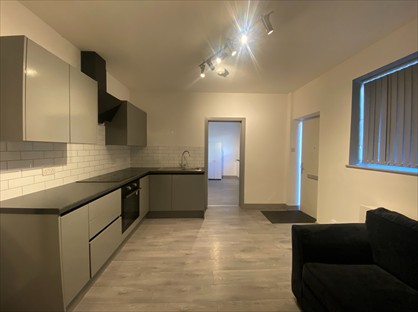 1 Bed Flat, Windmill Hill, B63