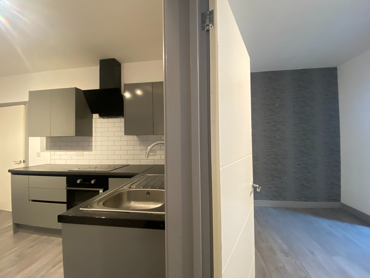 Halesowen - 1 Bed Flat, Windmill Hill, B63 - To Rent Now for £699.00 p/m