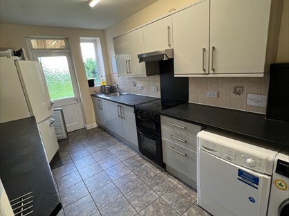 6 Bed Semi-Detached House, Lower Oldfield Park, BA2