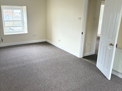 1 Bed Flat, High Street, DT5