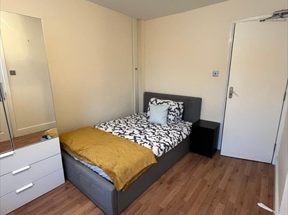 Room in a Shared Flat, London Road, HP11
