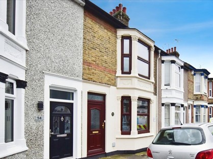 2 Bed Terraced House, Wellesley Road, ME12