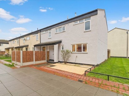 5 Bed End Terrace, Sittang Close, CO2