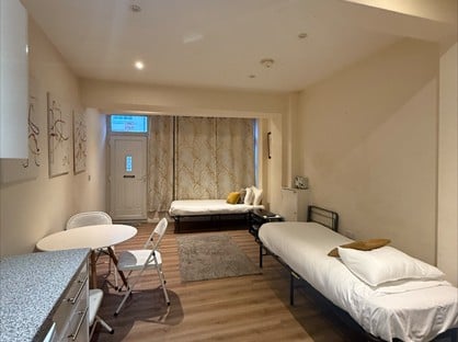 1 Bed Flat, Cavendish Place, BN21