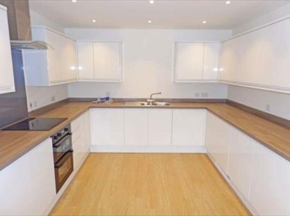 2 Bed Flat, Charter House, MK9
