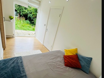 Room in a Shared Flat, Woodmansterne Road, SW16