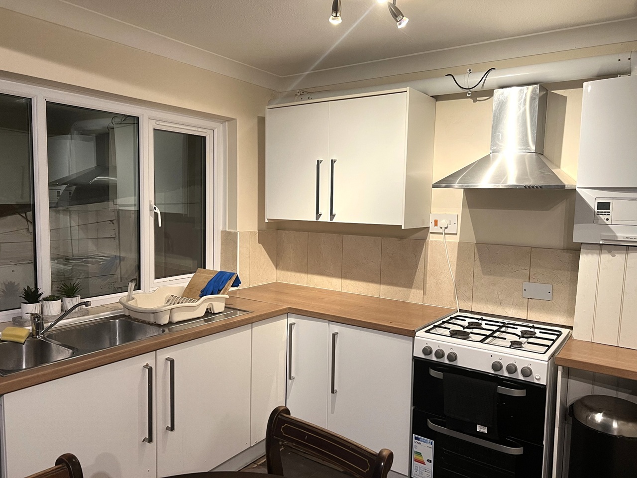 Additional image 3 of Room in a Shared House, Cricket Road, OX4, N1 7GU