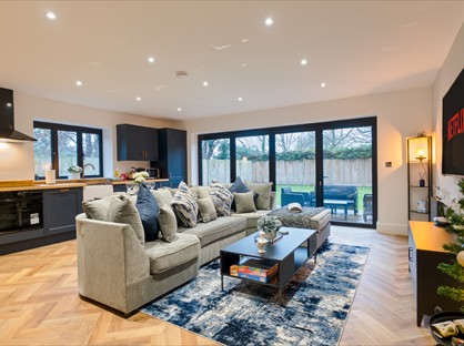 2 Bed Detached House, Royal Avenue, CT5