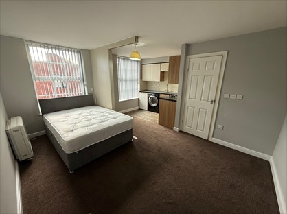 Studio Flat, Cleveland Street, DN1