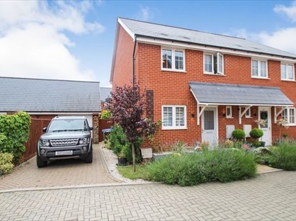 3 Bed Semi-Detached House, Broughton, HP22