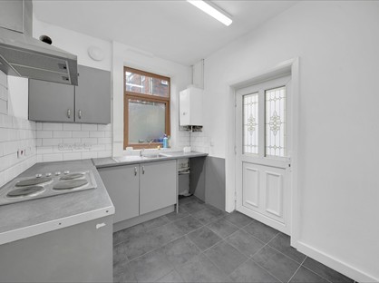 2 Bed Terraced House, Greenway Street, BB3