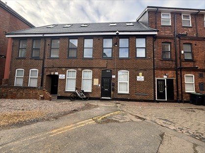 2 Bed Flat, Meeting Lane, NN16