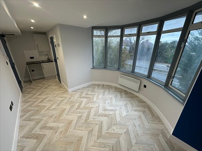 Studio Flat, Sidcup Road, SE9