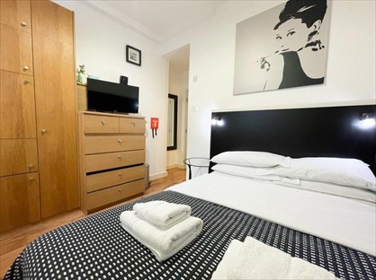 Studio Flat, North Gower Street, NW1