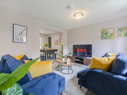 3 Bed Semi-Detached House, Brayton Court, MK5