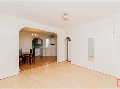 2 Bed Terraced House, Hayes, UB4