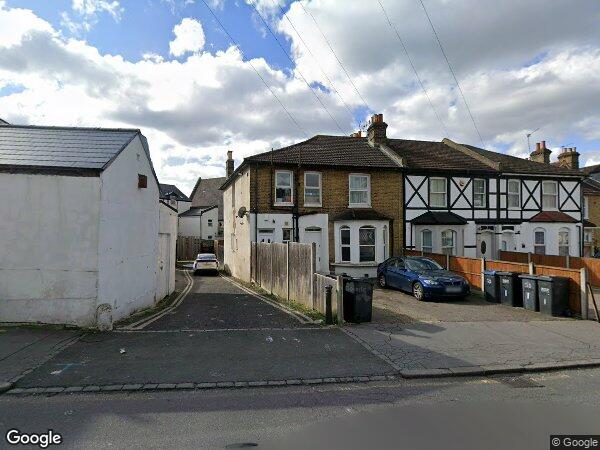 2 Bed Flat, Bensham Manor Road, CR7