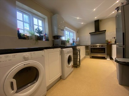 Room in a Shared House, New Road, ME4