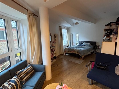 Studio Flat, Prusoms Island, E1W