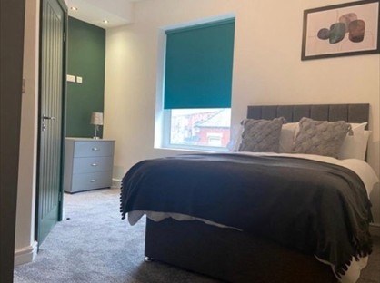 Room in a Shared House, Hill House, OL2