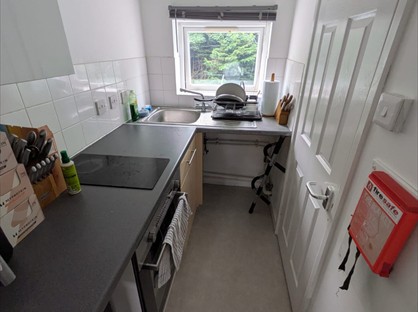 Studio Flat, Lipson Vale, PL4