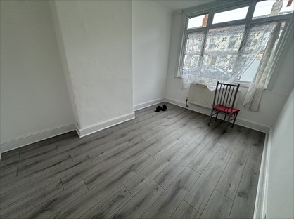 3 Bed Maisonette, Victoria Road, UB2