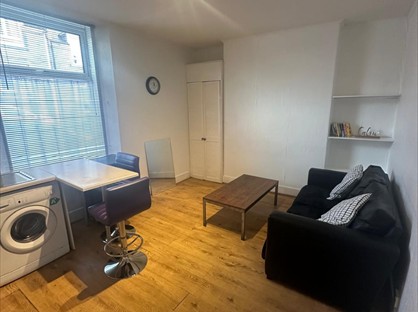 2 Bed Flat, Froghall Road, AB24