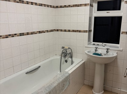 3 Bed Terraced House, Hawkshead Place, NE9