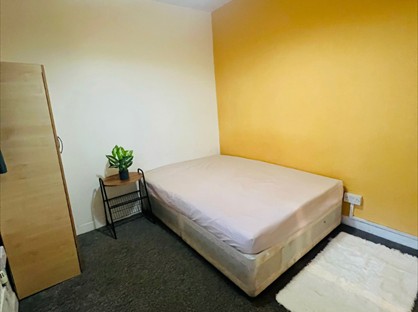 Room in a Shared Flat, Hardy House, SW4