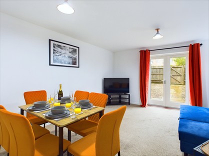 4 Bed Semi-Detached House, Pinewood Walk, GL51