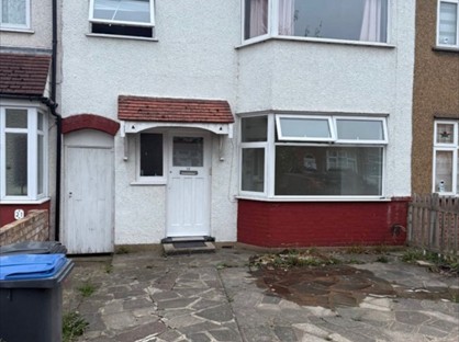 3 Bed Terraced House, Chailey Avenue, EN1
