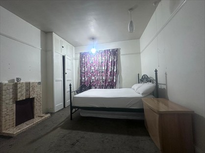 Room in a Shared House, Vaughan Gardens, IG1